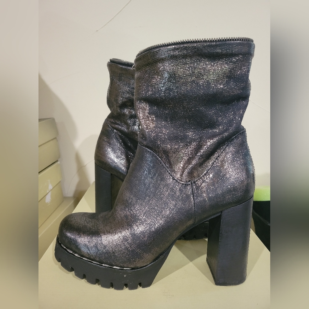 NWOT A.S.98 Metallic Platform Heel Ankle Boots 40